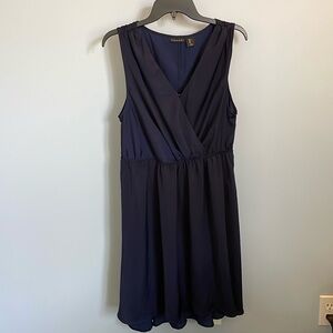 Tahari navy blue slightly tiered sleeveless dress falls at the knee